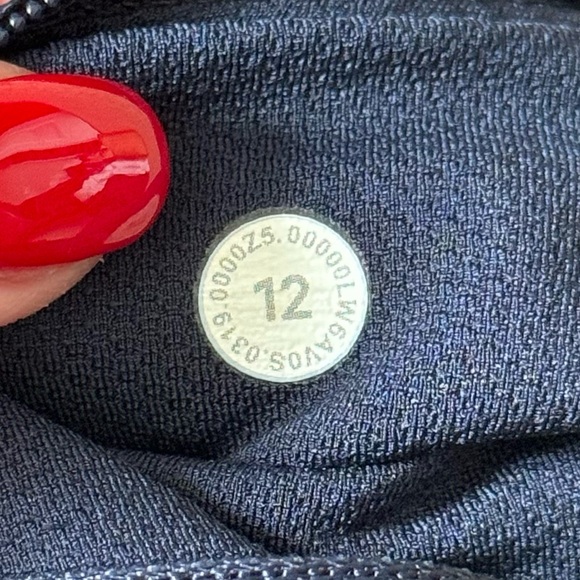 Lululemon Pace Rival Crop *Full-On Luxtreme 22" - Picture 9 of 9